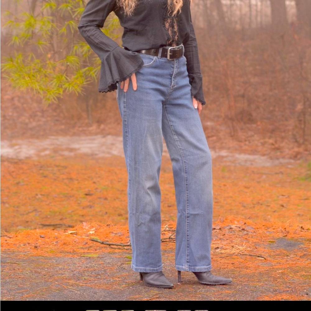 Classic Blue Women's Melanie Lyne Jeans